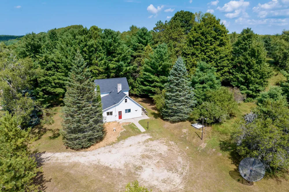 7726 Peebles Road Banks Township, MI 49622