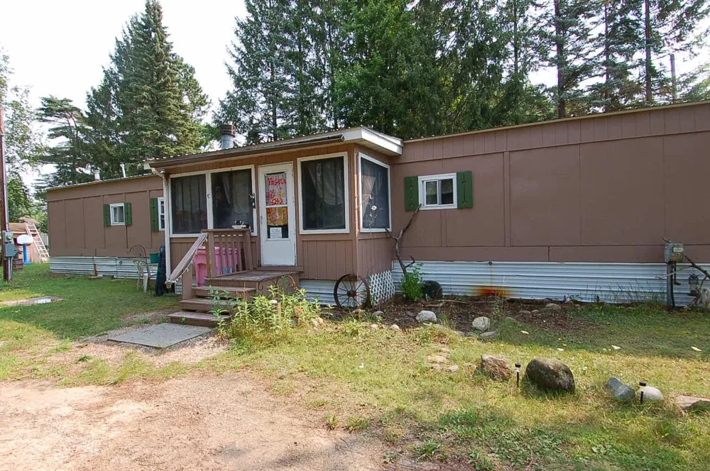 6208 W Broadway Street Caldwell Township, MI 49651