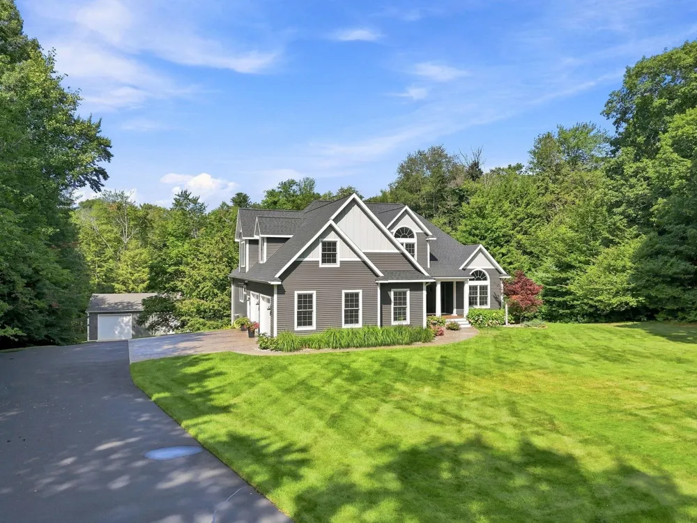 7255 Russ Noble Drive Long Lake Township, MI 49685