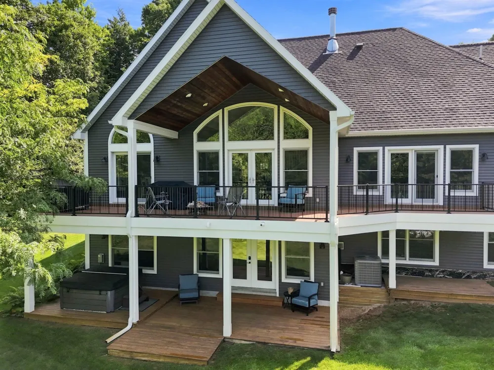 7255 Russ Noble Drive Long Lake Township, MI 49685