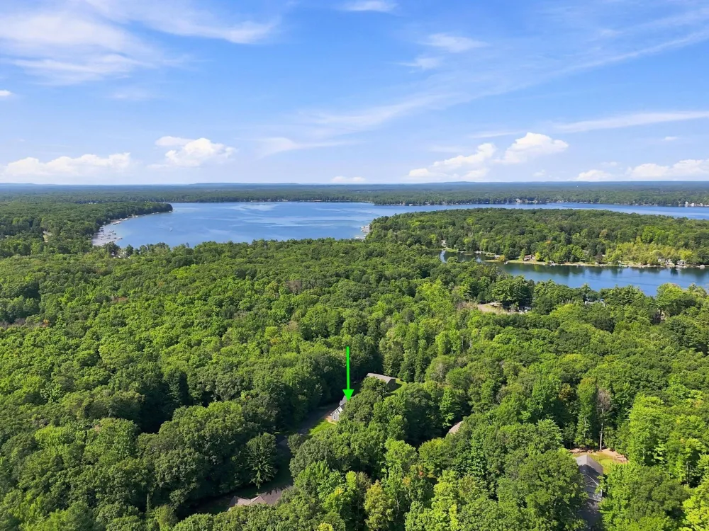 7255 Russ Noble Drive Long Lake Township, MI 49685