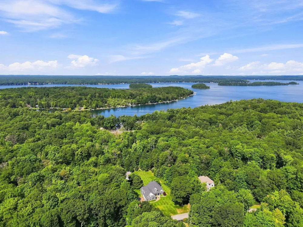 7255 Russ Noble Drive Long Lake Township, MI 49685