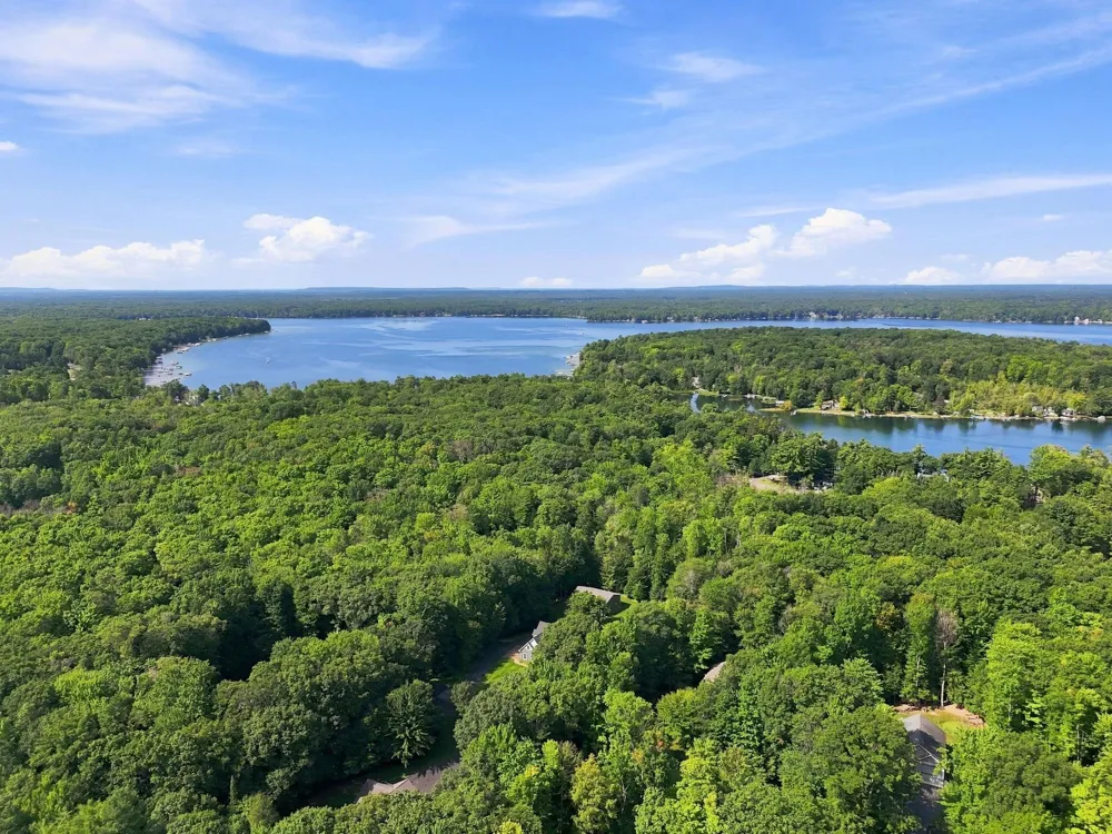 7255 Russ Noble Drive Long Lake Township, MI 49685