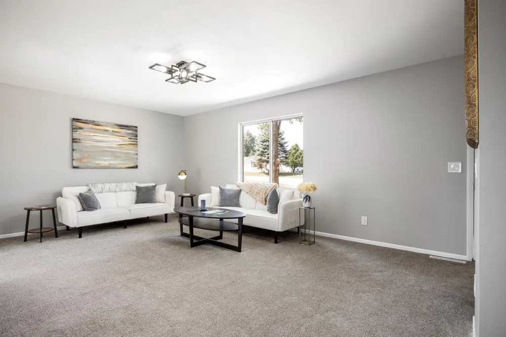 3880 Whispering Oaks Drive East Bay Township, MI 49696
