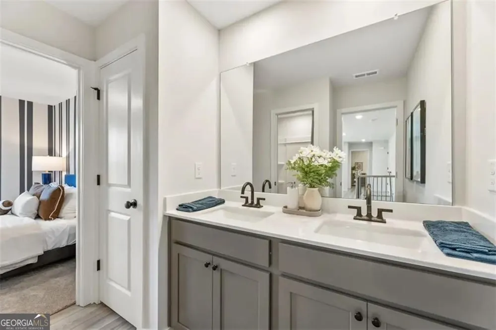 335 Bailiwick LN Canton, GA 30115