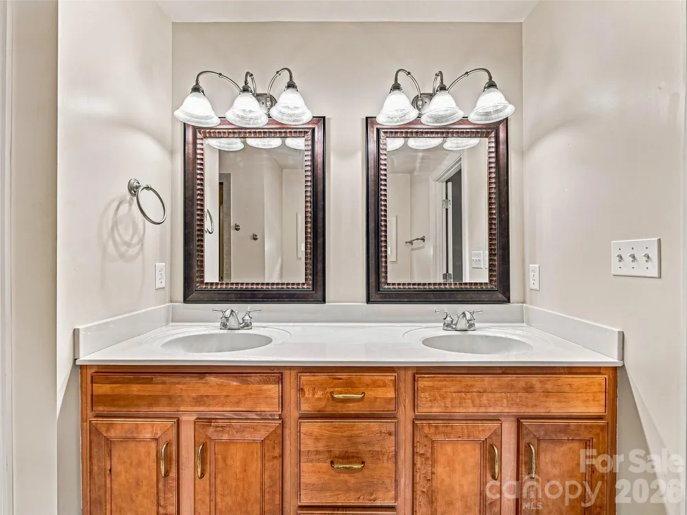 5 Amelia Court Arden, NC 28704