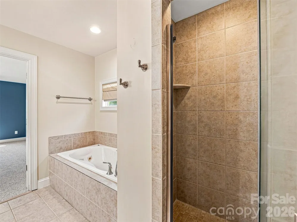 5 Amelia Court Arden, NC 28704