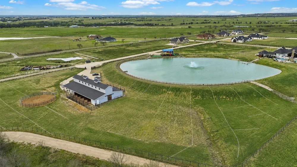 Newstone Court Waxahachie, TX 75167