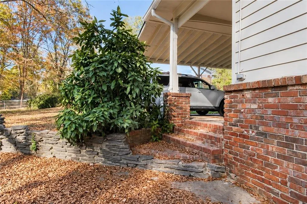 916 Jones Mill Road Cartersville, GA 30120
