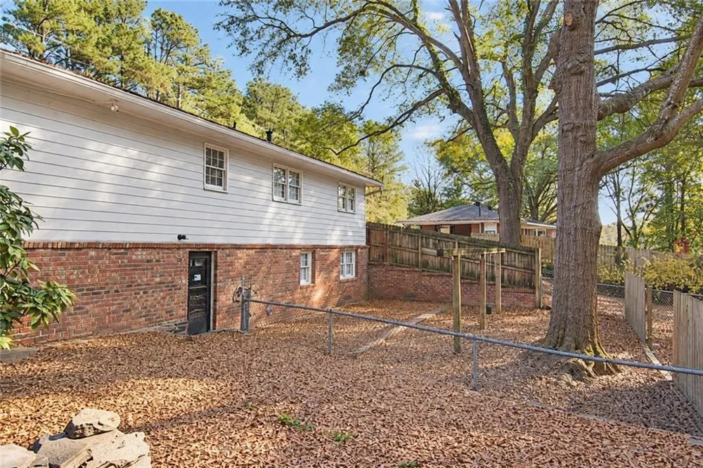 916 Jones Mill Road Cartersville, GA 30120