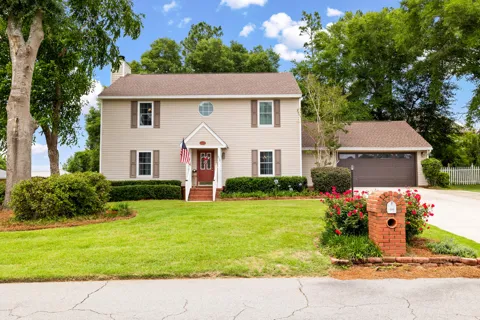 610 W Lynn Brook