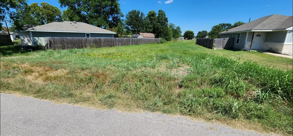 Sycamore Street Hearne, TX 77589