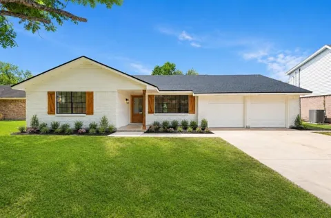 104 Oriole Lane