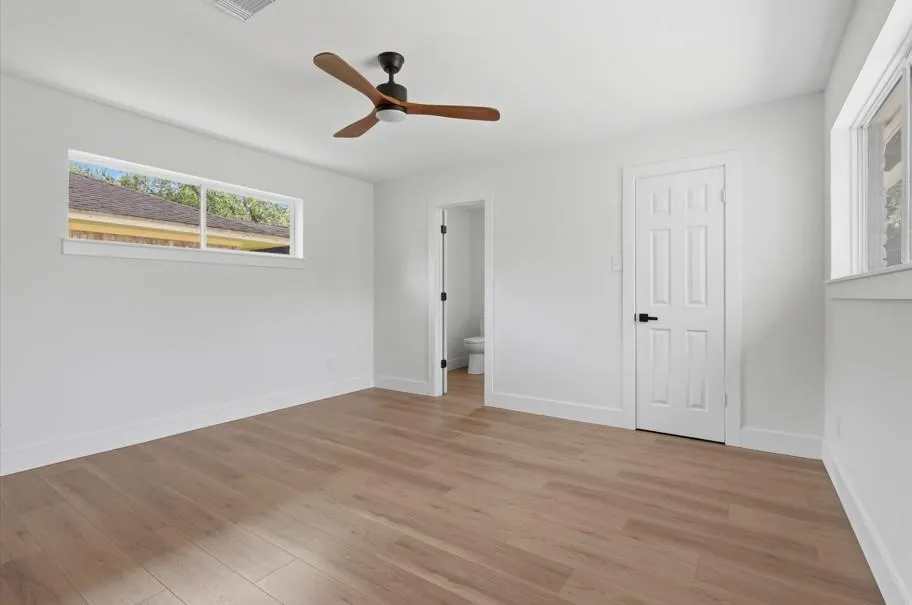 104 Oriole Lane Angleton, TX 77515