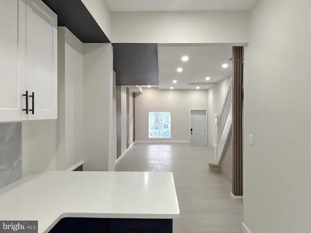 2636 E MONUMENT STREET Baltimore, MD 21205