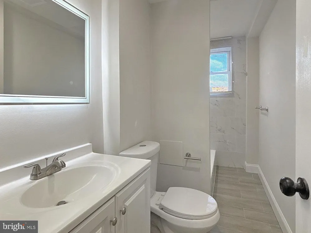2636 E MONUMENT STREET Baltimore, MD 21205