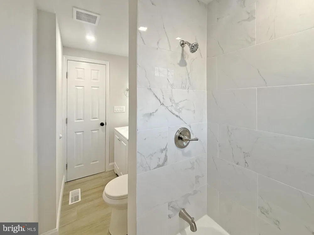 2636 E MONUMENT STREET Baltimore, MD 21205