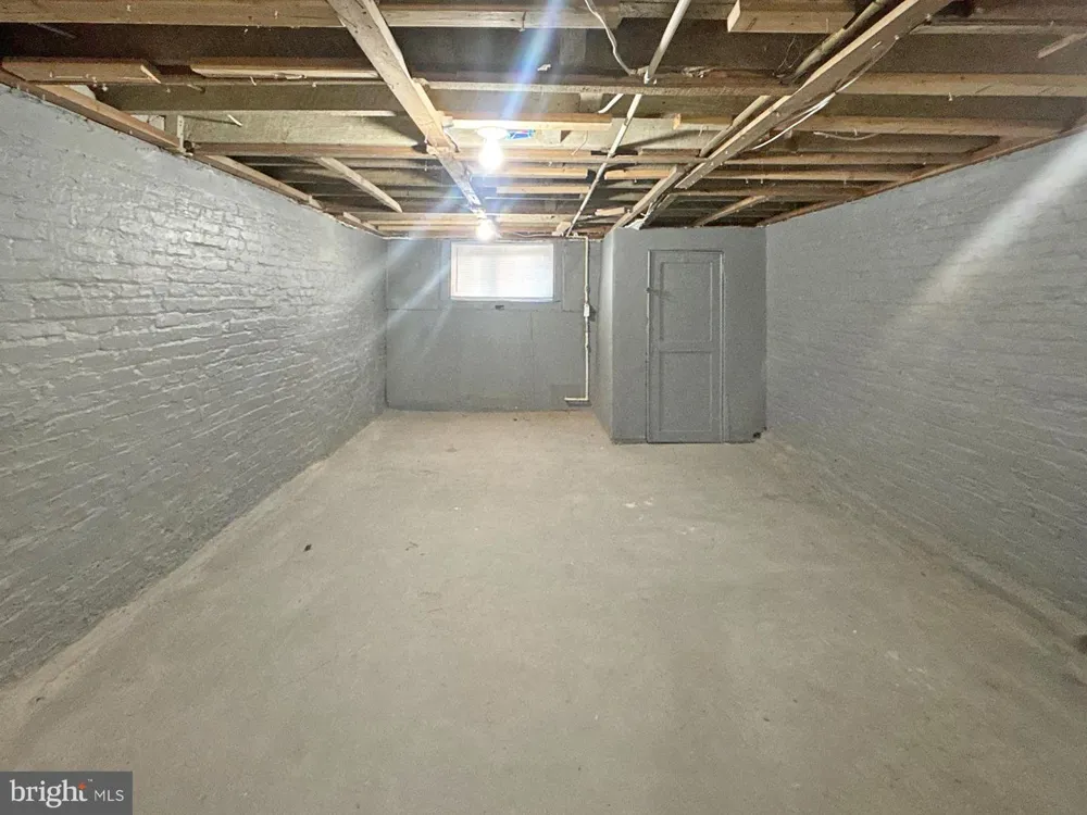 2636 E MONUMENT STREET Baltimore, MD 21205