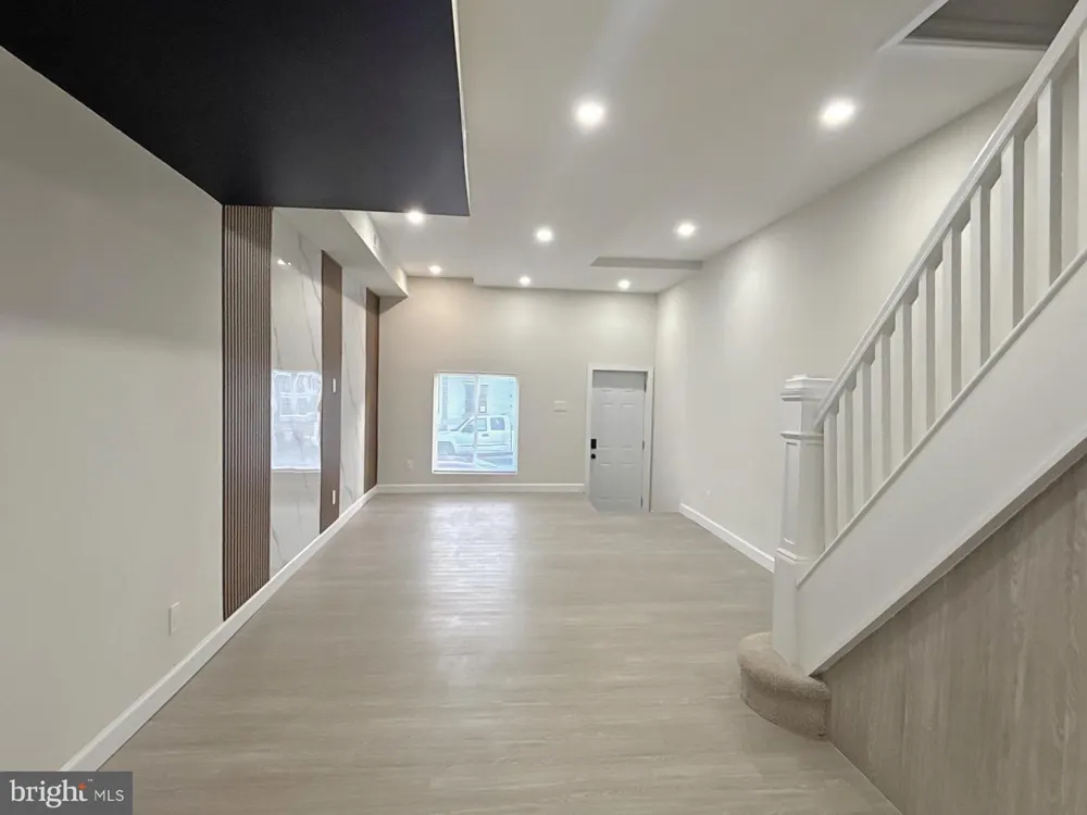 2636 E MONUMENT STREET Baltimore, MD 21205