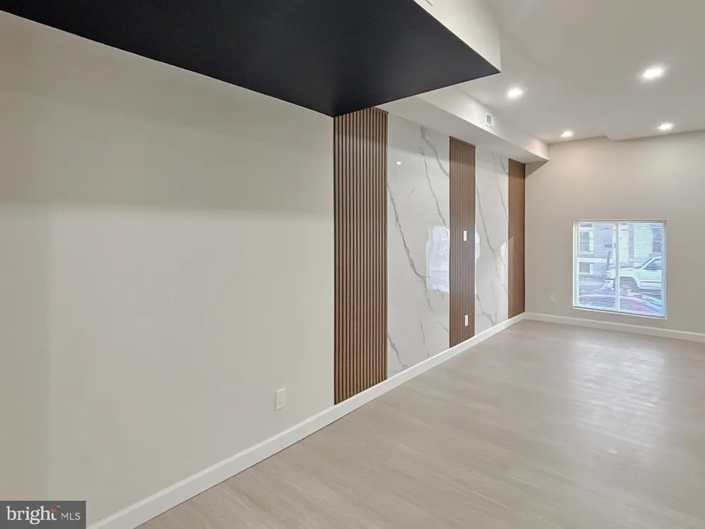 2636 E MONUMENT STREET Baltimore, MD 21205