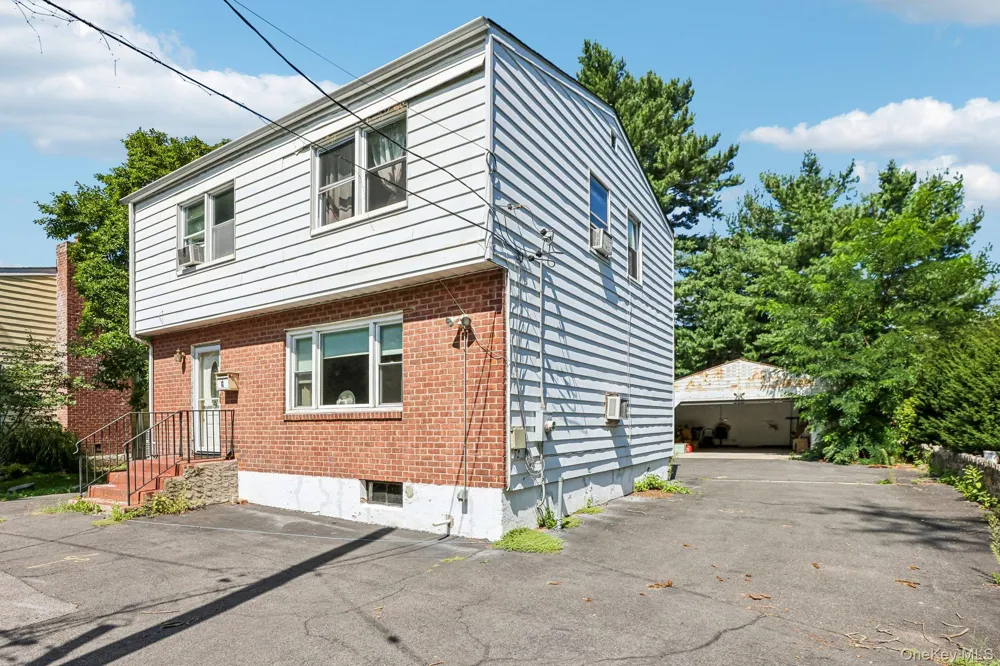 12 Bryn Mawr Parkway Bronxville, NY 10708