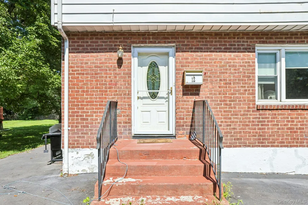 12 Bryn Mawr Parkway Bronxville, NY 10708