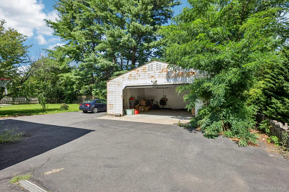 12 Bryn Mawr Parkway Bronxville, NY 10708