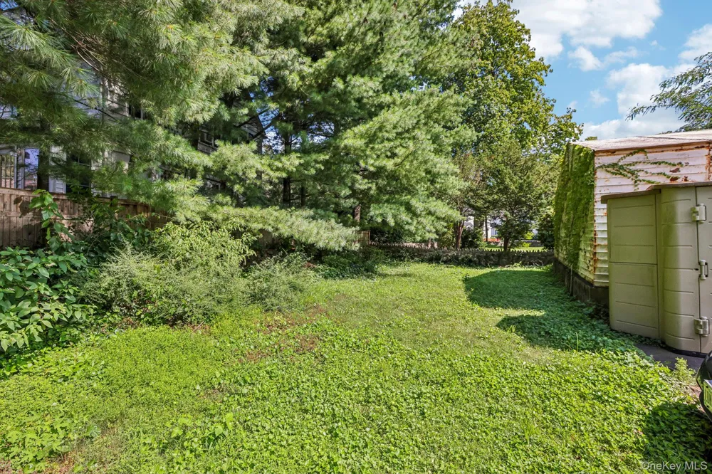12 Bryn Mawr Parkway Bronxville, NY 10708