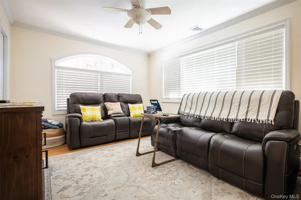 41 Brook Run Drive Medford, NY 11763