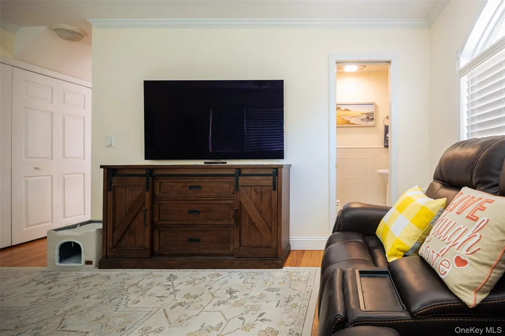 41 Brook Run Drive Medford, NY 11763