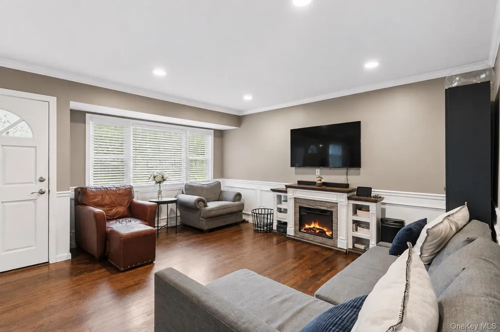 52 Larry Road S Selden, NY 11784