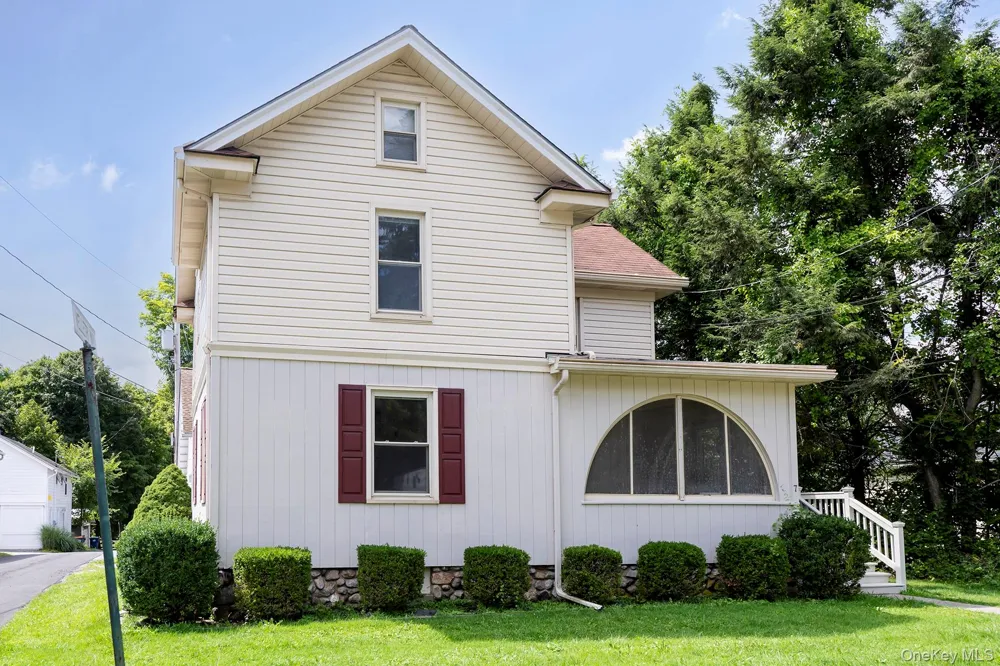 7 Maple Avenue Millbrook, NY 12545