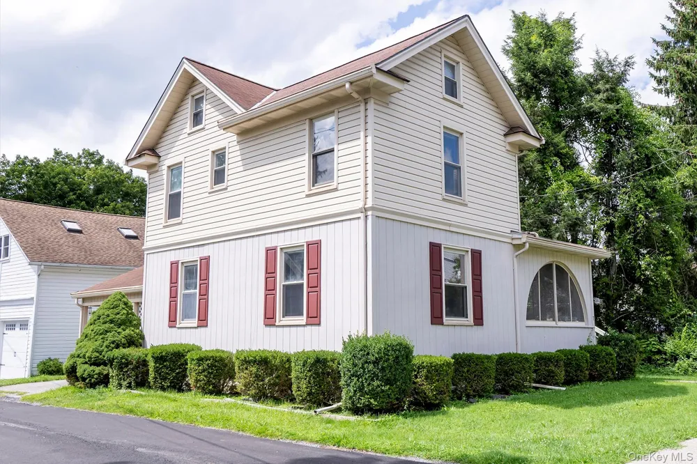 7 Maple Avenue Millbrook, NY 12545