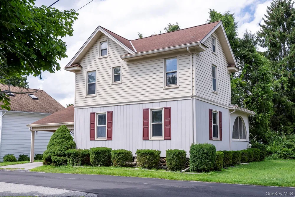 7 Maple Avenue Millbrook, NY 12545