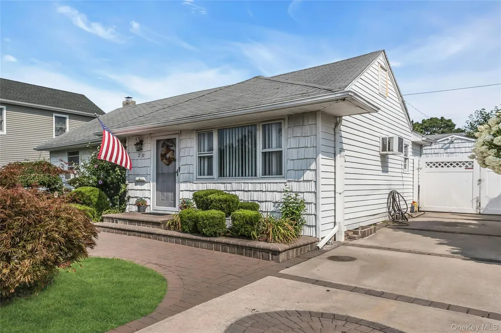 20 Jamaica Avenue Plainview, NY 11803