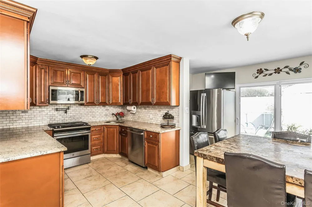 20 Jamaica Avenue Plainview, NY 11803