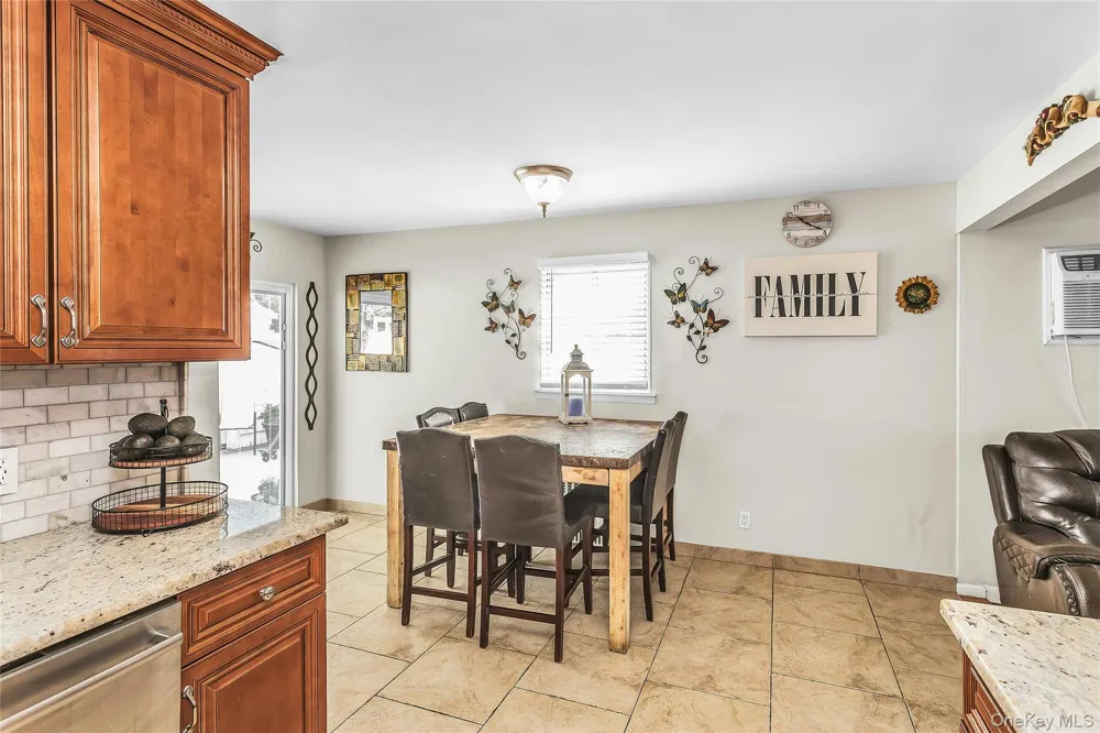 20 Jamaica Avenue Plainview, NY 11803