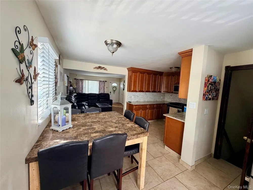 20 Jamaica Avenue Plainview, NY 11803