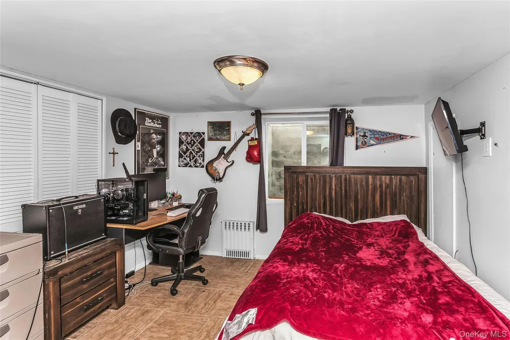 20 Jamaica Avenue Plainview, NY 11803
