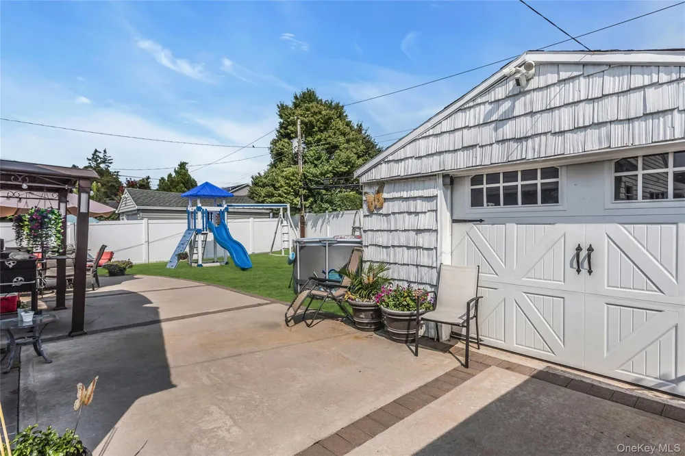 20 Jamaica Avenue Plainview, NY 11803