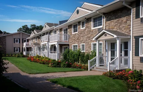 24 Williams Boulevard #24-2H