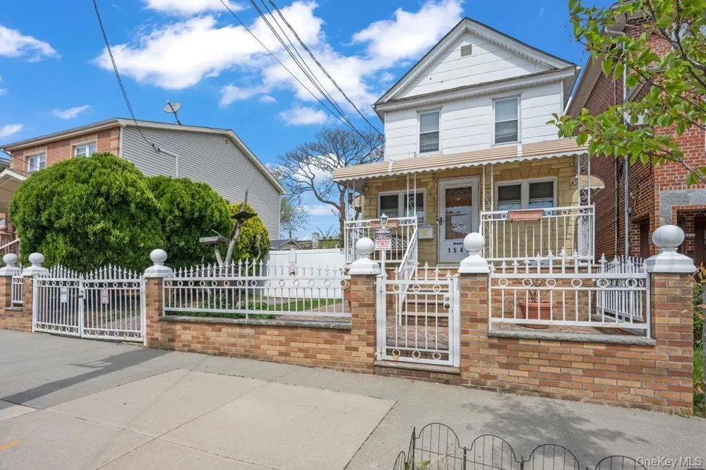 1549 E 96th Street Brooklyn, NY 11236