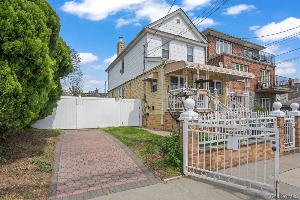 1549 E 96th Street Brooklyn, NY 11236