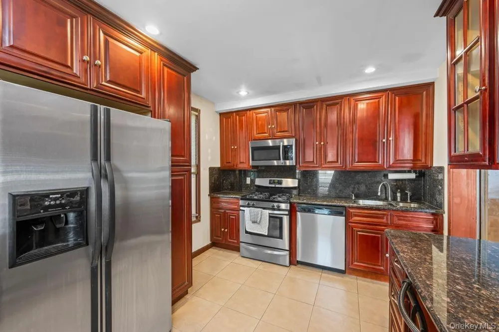 1549 E 96th Street Brooklyn, NY 11236