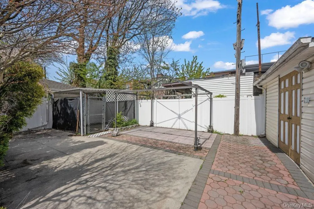 1549 E 96th Street Brooklyn, NY 11236