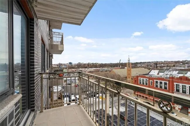 70-26 Queens Boulevard #10E Woodside, NY 11377