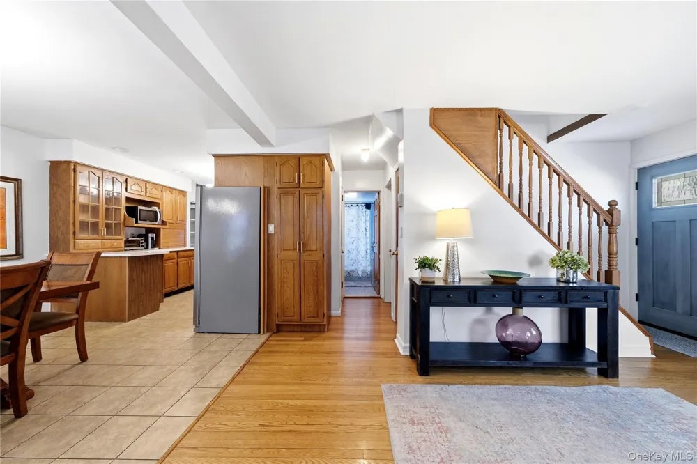 205 Stuart Road Valley Stream, NY 11581