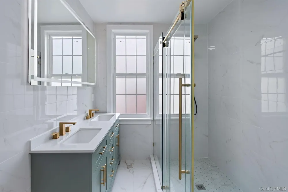 29 N. Third Street Hudson, NY 12534