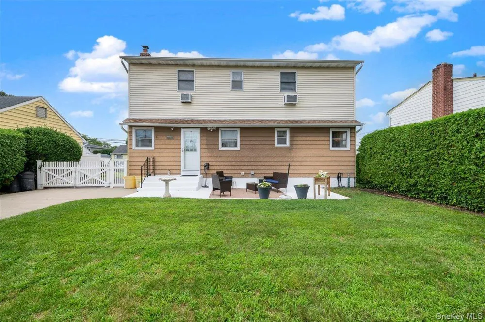 210 5th Street Bethpage, NY 11714
