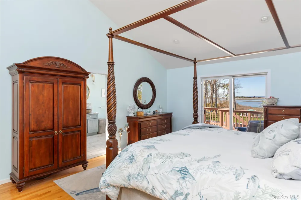 12 Flax Pond Woods Road East Setauket, NY 11733